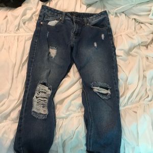Blue distressed boyfriend jeans!